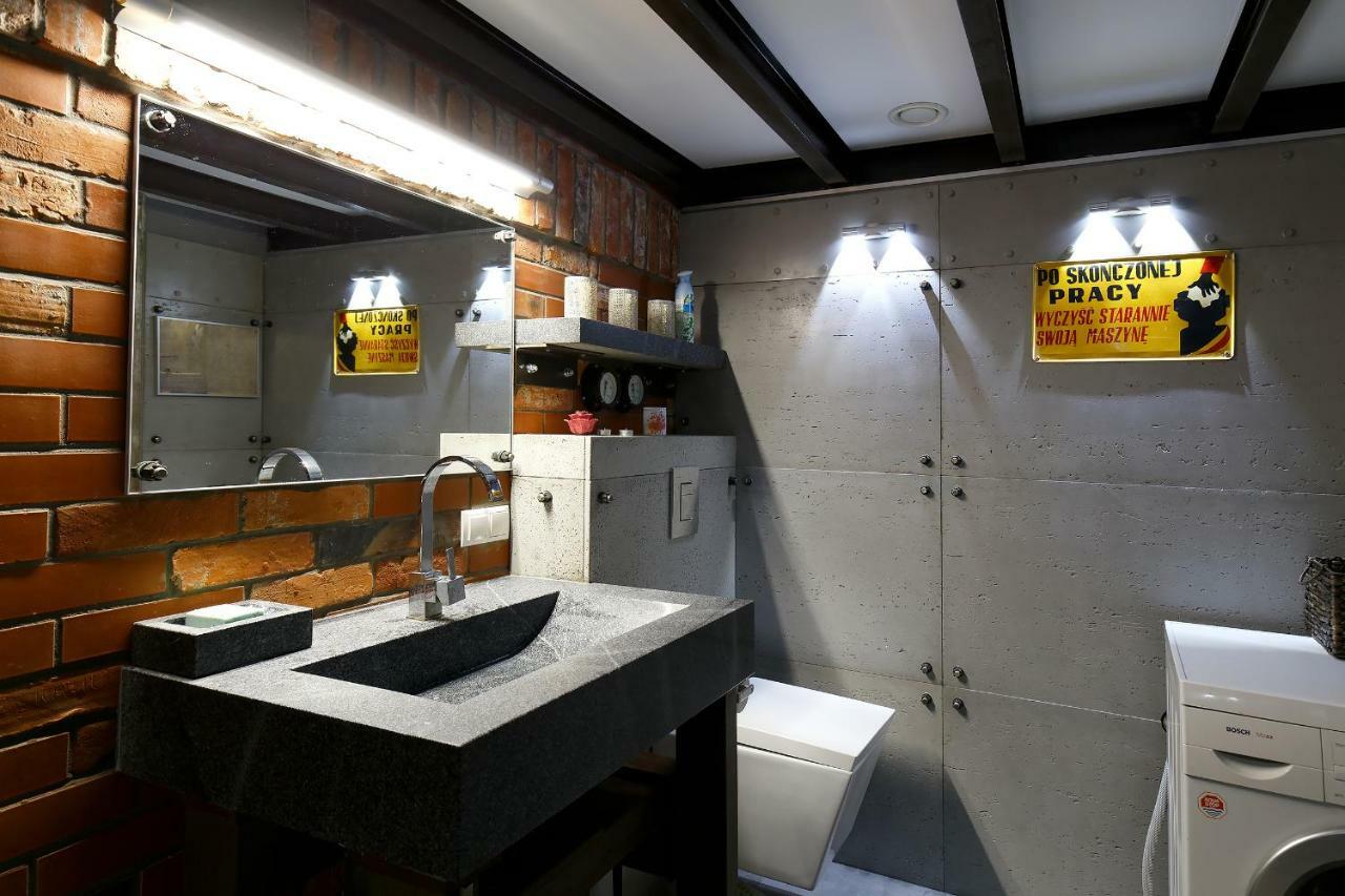 지라르도프 Loft Szpularnia 아파트 외부 사진