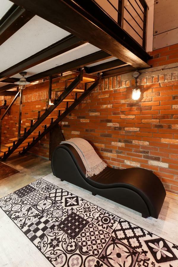 지라르도프 Loft Szpularnia 아파트 외부 사진