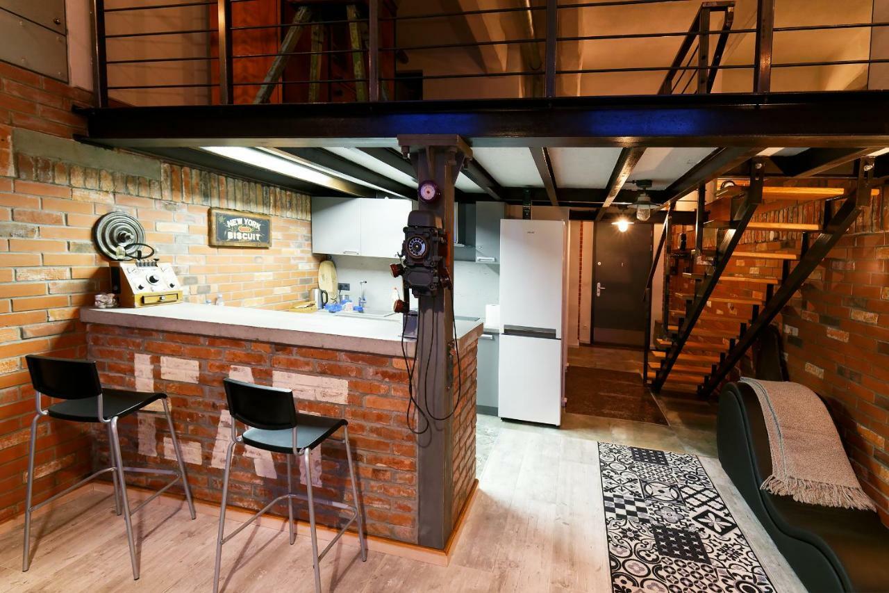 지라르도프 Loft Szpularnia 아파트 외부 사진